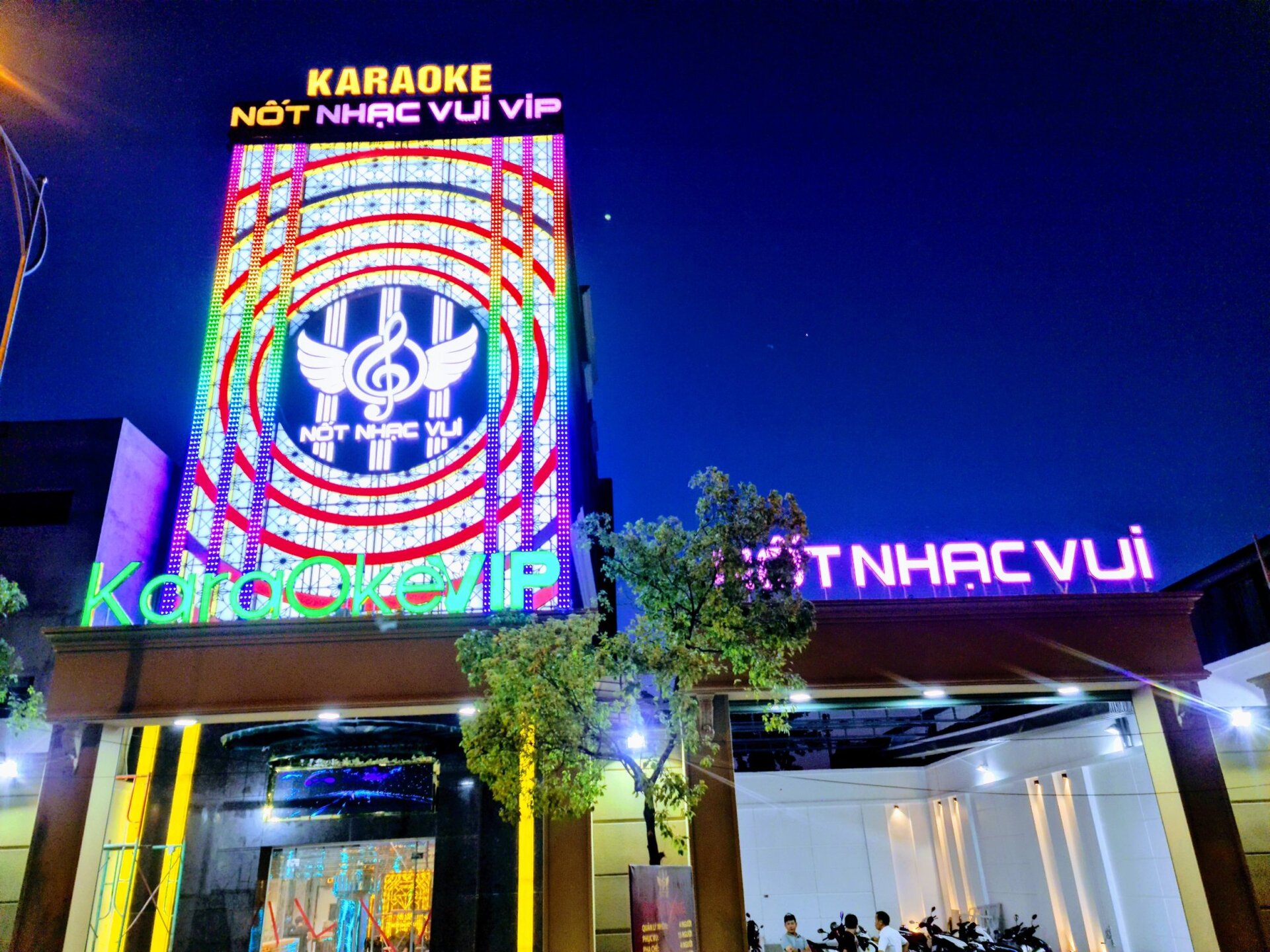 Ngành Karaoke đề nghị được hoạt động trở lại