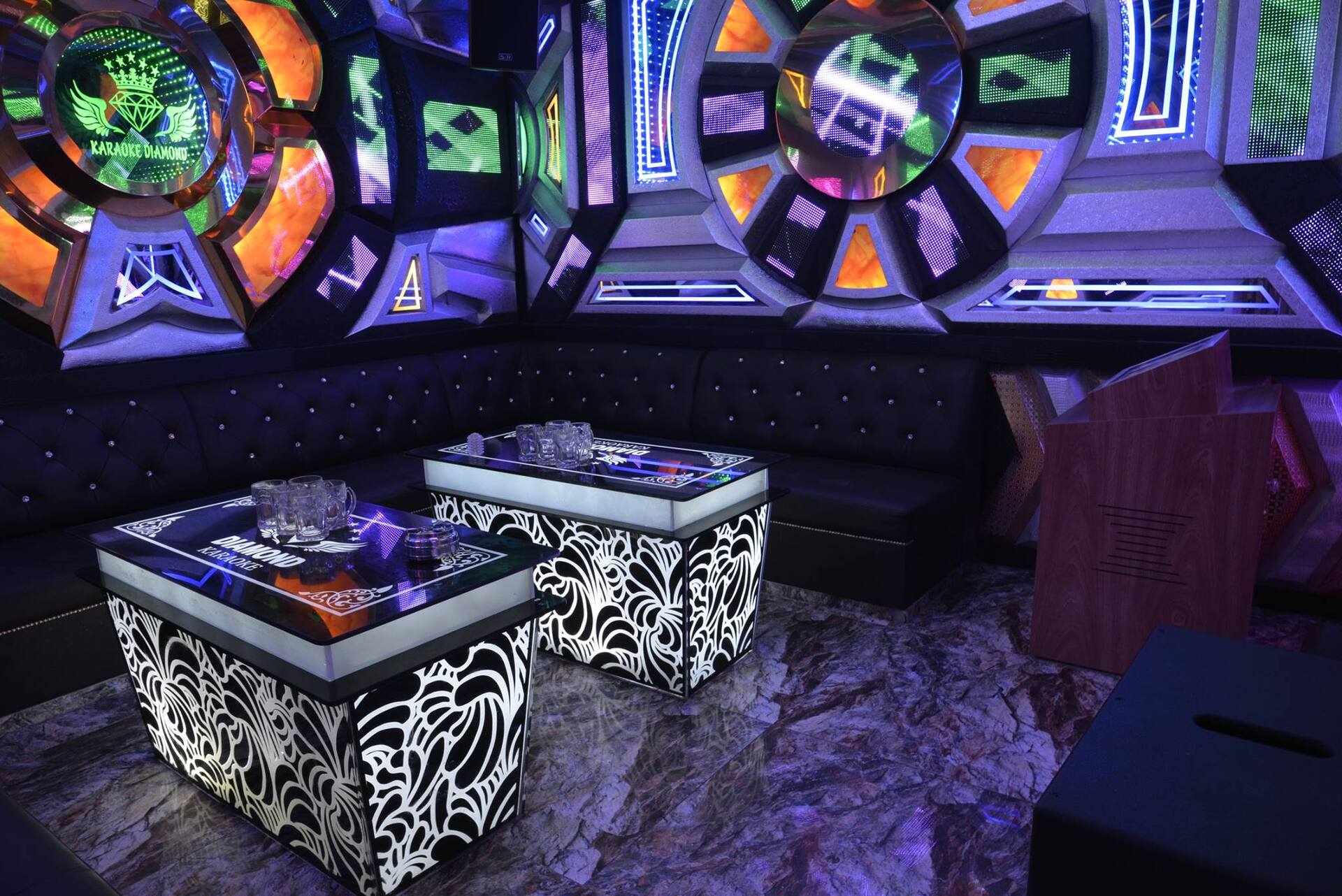 Karaoke Diamond Đức Hòa Long An