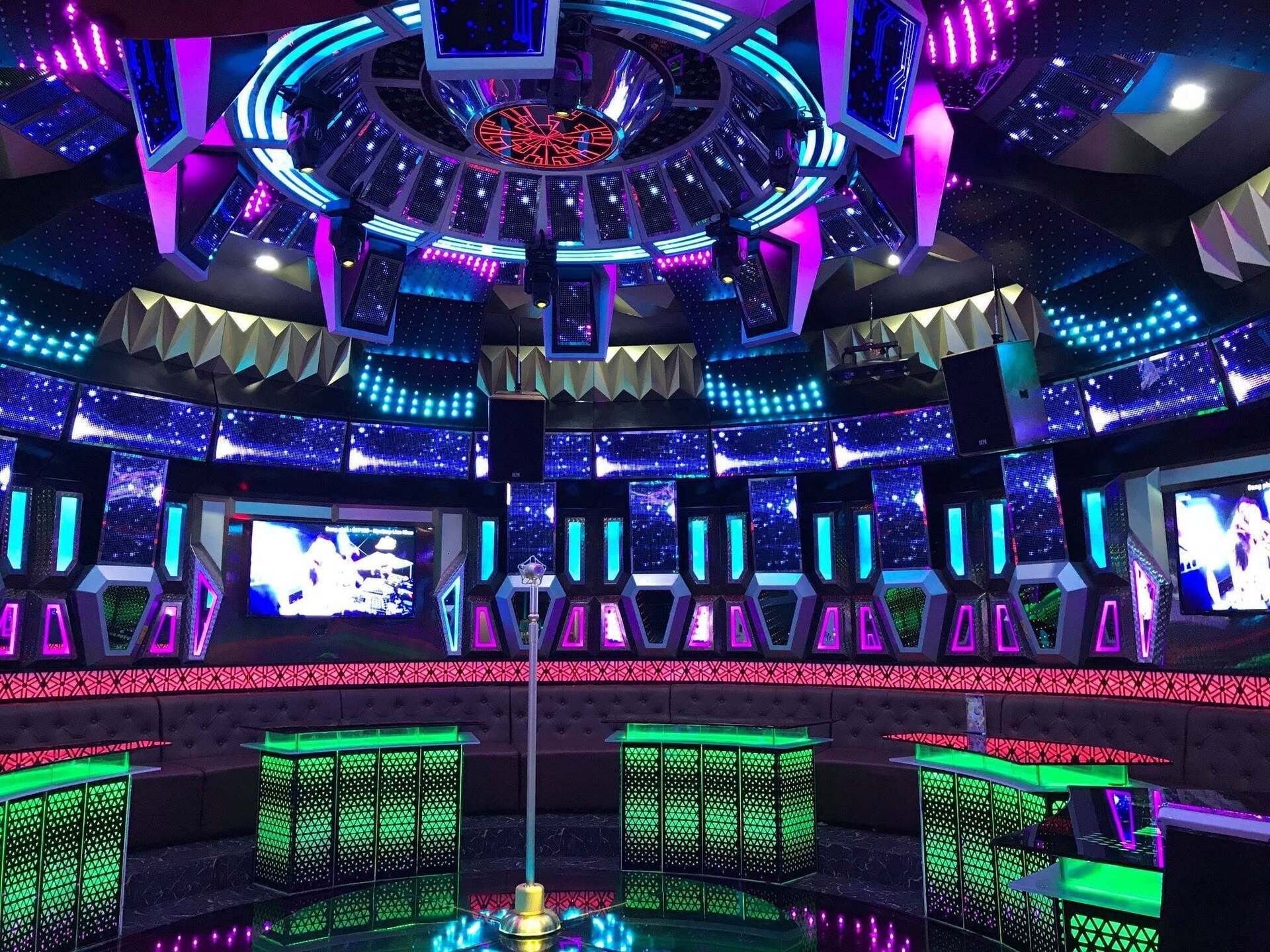Karaoke Họa Mi 10