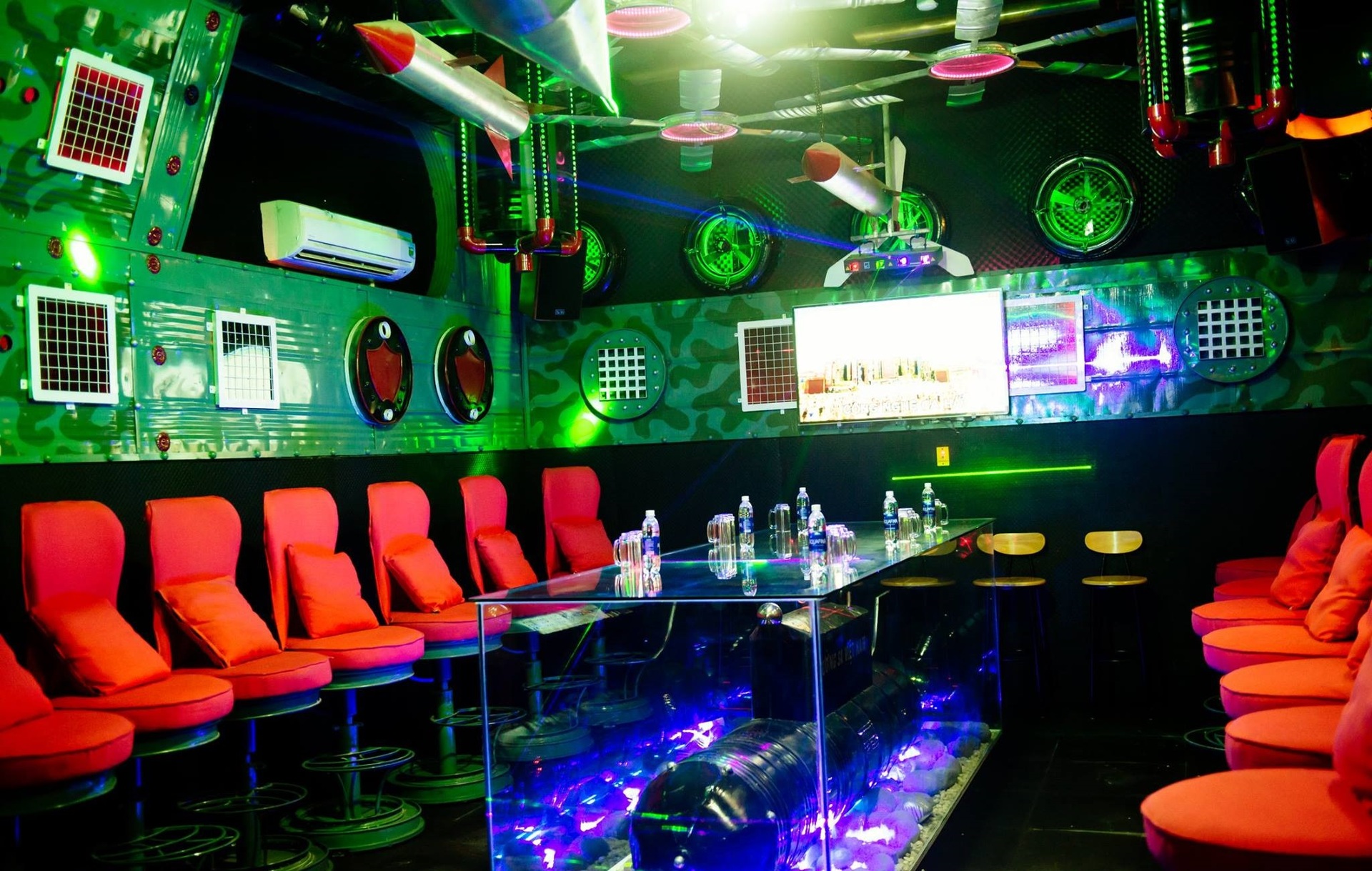 Karaoke Moon Trà Vinh