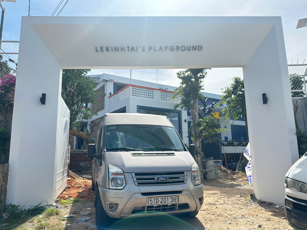 Lắp đặt dàn âm thanh cao cấp cho họa sĩ Lê Kinh Tài LeKinhTai's Playground tại Kontum
